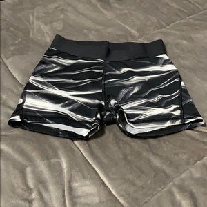 Victoria Sport - Dri-Fit Shorts